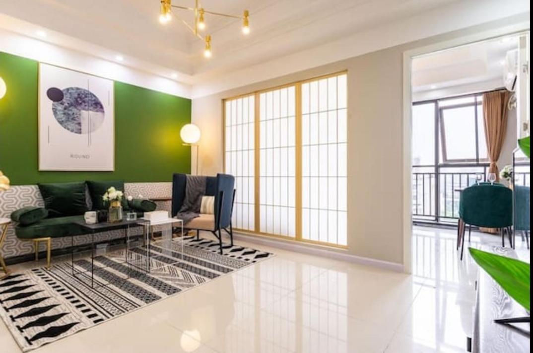 Wuhan Hongshan-Guanggu Square- Locals Apartment 00157650 Exterior photo